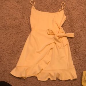 yellow dress